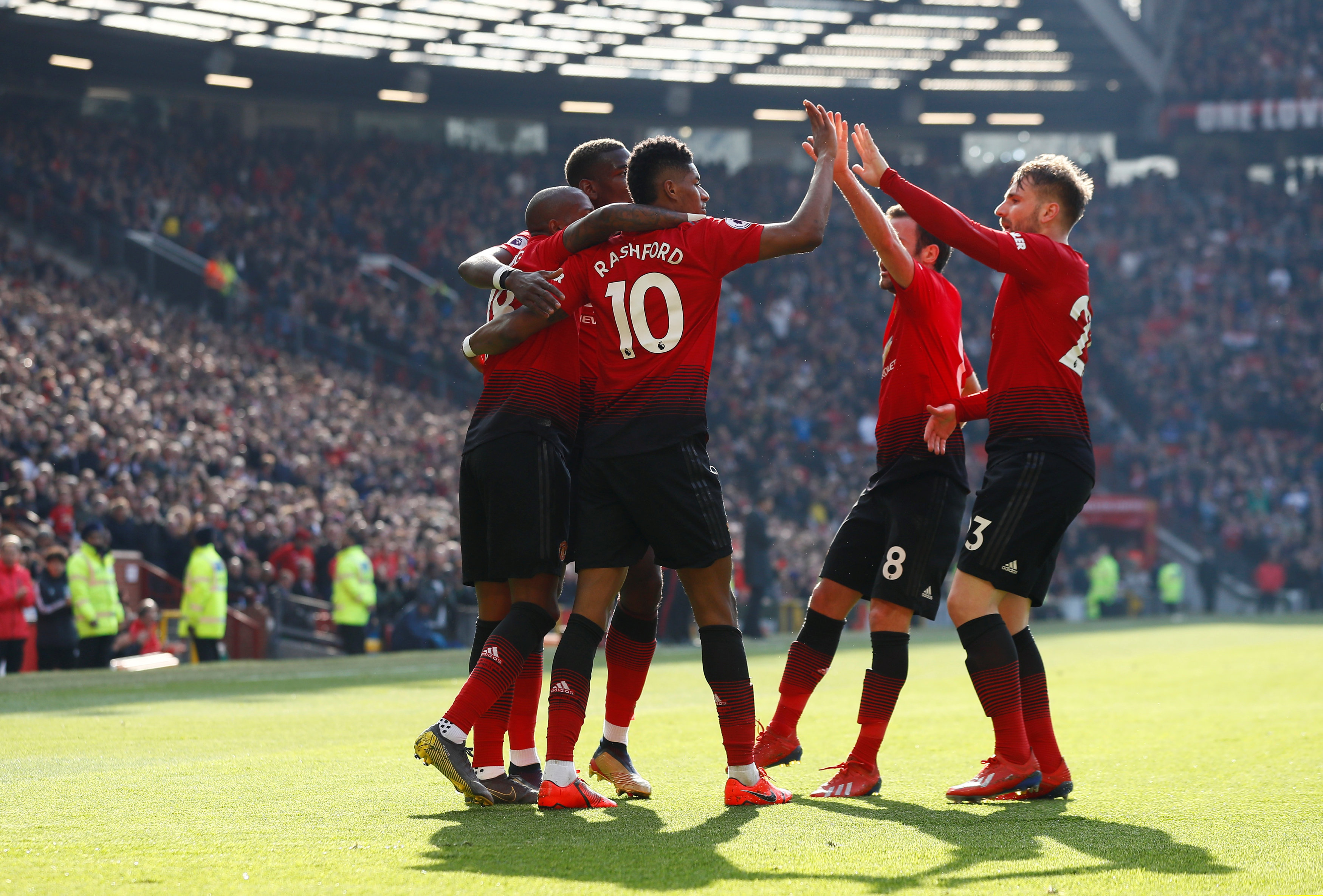 豪門豪資背 豪門豪資背